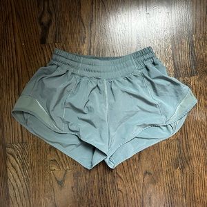 Lululemon Lowrise 2.5 Hotty Hot Shorts